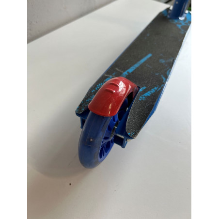 Triukinis paspirtukas Stunt6, Mėlynos spalvos (Prekė su defektu 9901487)