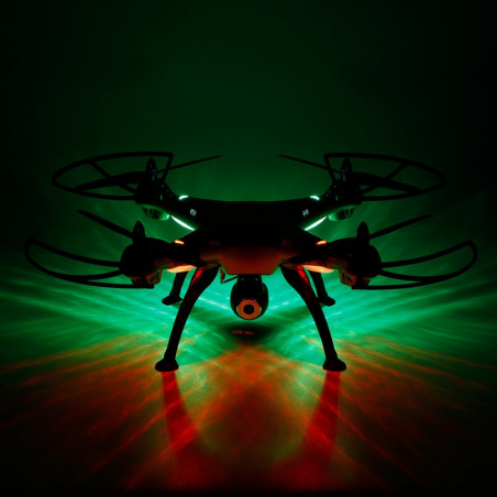 Dronas su kamera Syma X8HC