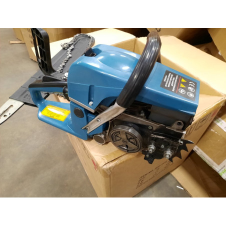 Benzininis grandininis pjūklas BOXER BX102 5,9 AG (4,4 kW) 18" (Prekė su defektu 9902256)