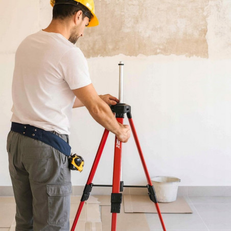 Lazerinio nivelyro stovas 157 cm IW02