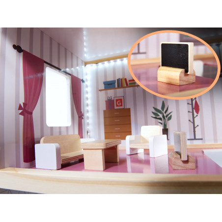 Medinis lėlių namelis su priedais ir LED LULILO