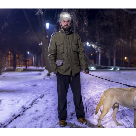 Kepurė su žibintuvėliu, juoda TL01