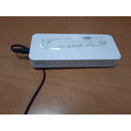 Tinklo komutatorius D-Link DES-108 (Prekė su defektu 9903101)