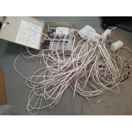 Apsaugos sistema DSC PC1832 H (Prekė su defektu 9903105)